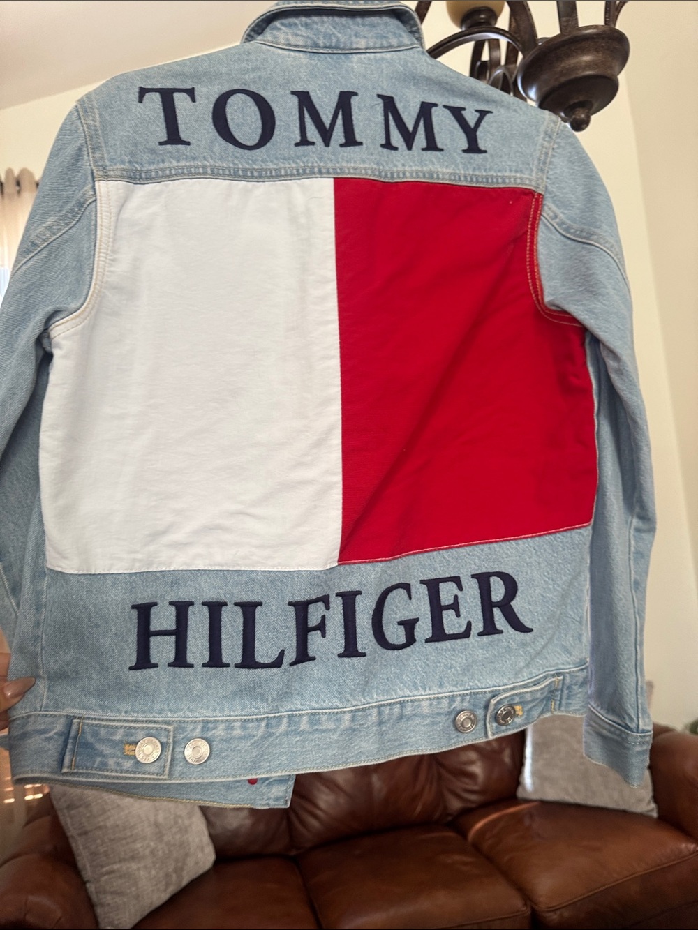 Tommy Hilfiger Light Wash Denim Jacket - Picture 6 of 6